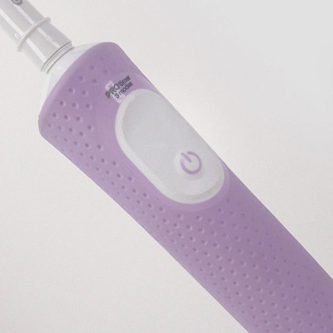 Электрическая зубная щетка Oral-B Vitality Pro X Clean (Лиловая) - изображение 2