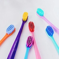 Набор зубных щеток Revyline SM 5000 Family Edition, 6 шт.