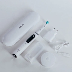 Электрическая зубная щетка Oral-B iO Series 10 White