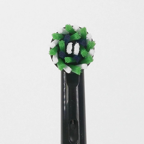 Набор из двух электрических зубных щеток Oral-B Vitality Pro X Clean (Чёрная, Лиловая) - изображение 6