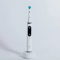 Электрическая зубная щетка Oral-B iO Series 10 White - изображение 4