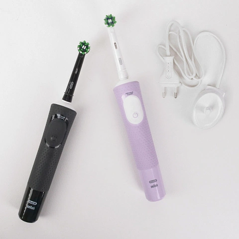 Набор из двух электрических зубных щеток Oral-B Vitality Pro X Clean (Чёрная, Лиловая) - изображение 13