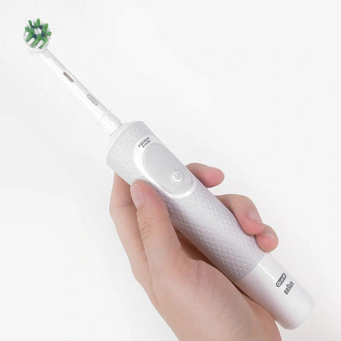 Электрическая зубная щетка Oral-B Vitality Pro X Clean D103.413.3 (Белая) - изображение 7